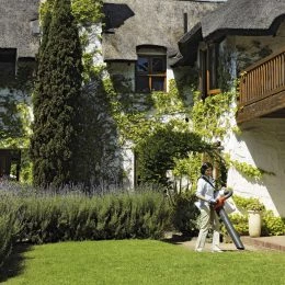 Cheap ✨ Husqvarna Gas Leaf Blowers 125BVX 28-cc 2-Cycle 170-MPH 470-CFM Handheld Gas Leaf Blower with Vacuum Kit 🔥 -HusqvarnaJohn Deere Sales 07684553 scaled