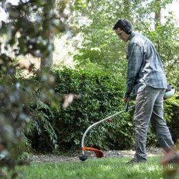 Top 10 🎁 Husqvarna Gas String Trimmers 128CD 28-cc 2-Cycle 17-in Curved Shaft Gas String Trimmer with Attachment Capable 🎁 -HusqvarnaJohn Deere Sales 11584830