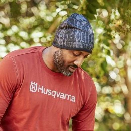 New โ๏ธ Husqvarna Hats HUS VED BEANIE ๐ 7 New โ๏ธ Husqvarna Hats HUS VED BEANIE ๐ -HusqvarnaJohn Deere Sales 45398381 scaled